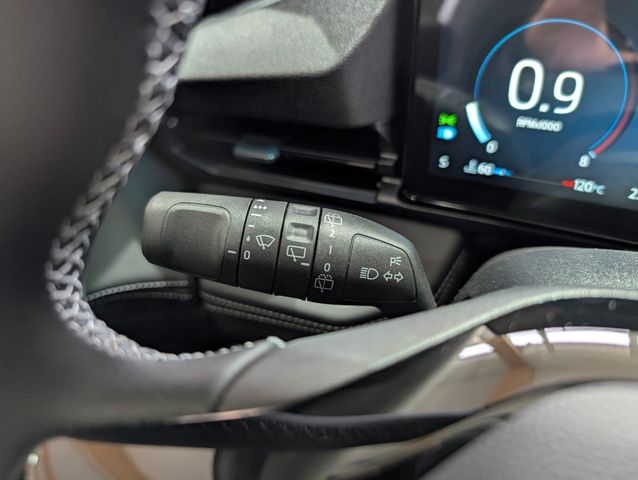 Ford Puma Titanium Automatik NEUES MODELL