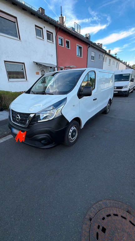 Image of Nissan NV300