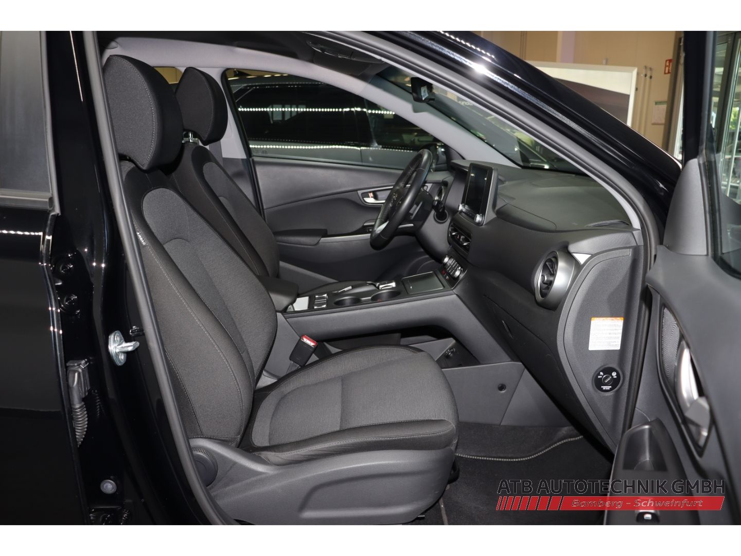 Fahrzeugabbildung Hyundai KONA Elektro Select 39,2kWh 96,4% SOH ACC Apple