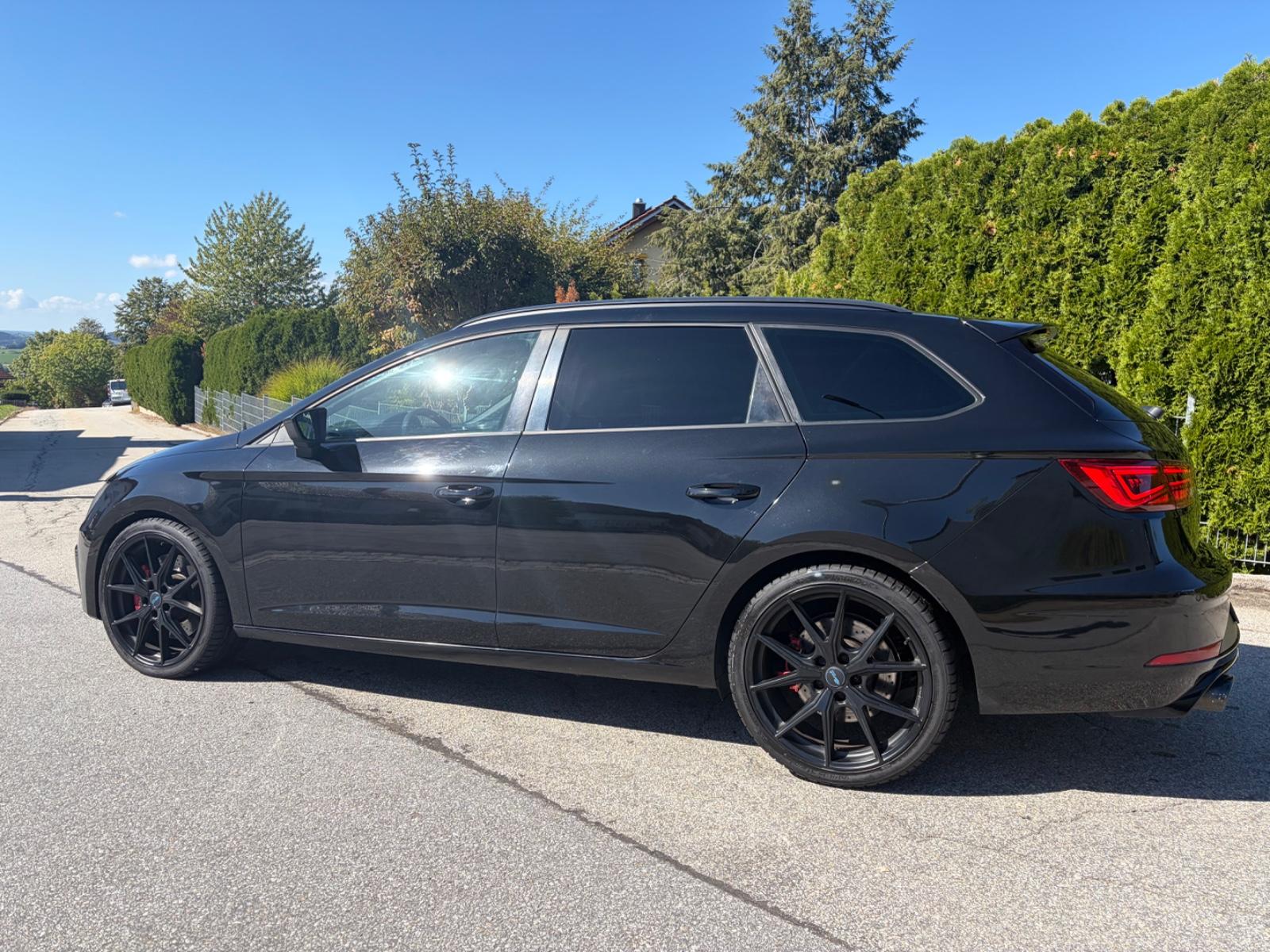SEAT LEON ST CUPRA 2.0 TSI 300ch 4DRIVE BVA DSG Pack sport Sièges chauffants Historique présent