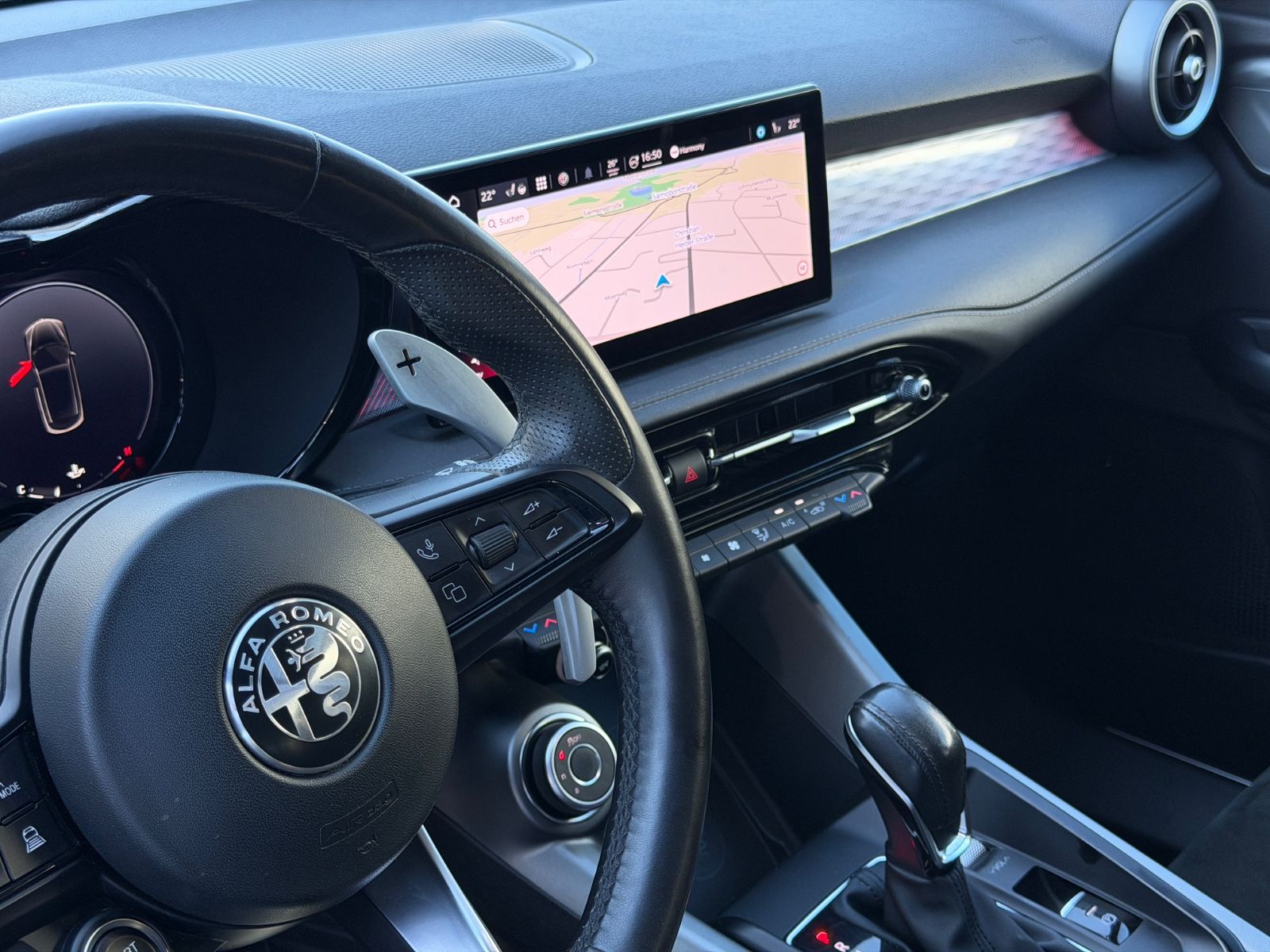 Fahrzeugabbildung Alfa Romeo Tonale Edizione Speciale/DNA/ACC/APPLE-CAR