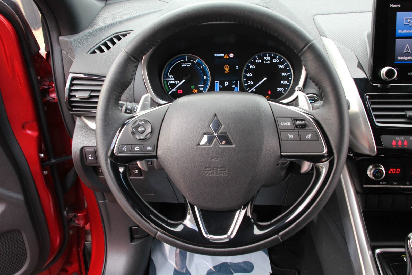 Fahrzeugabbildung Mitsubishi Eclipse Cross Plus Hybrid 4WD
