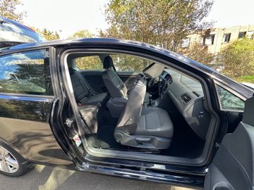 Volkswagen Golf - 10