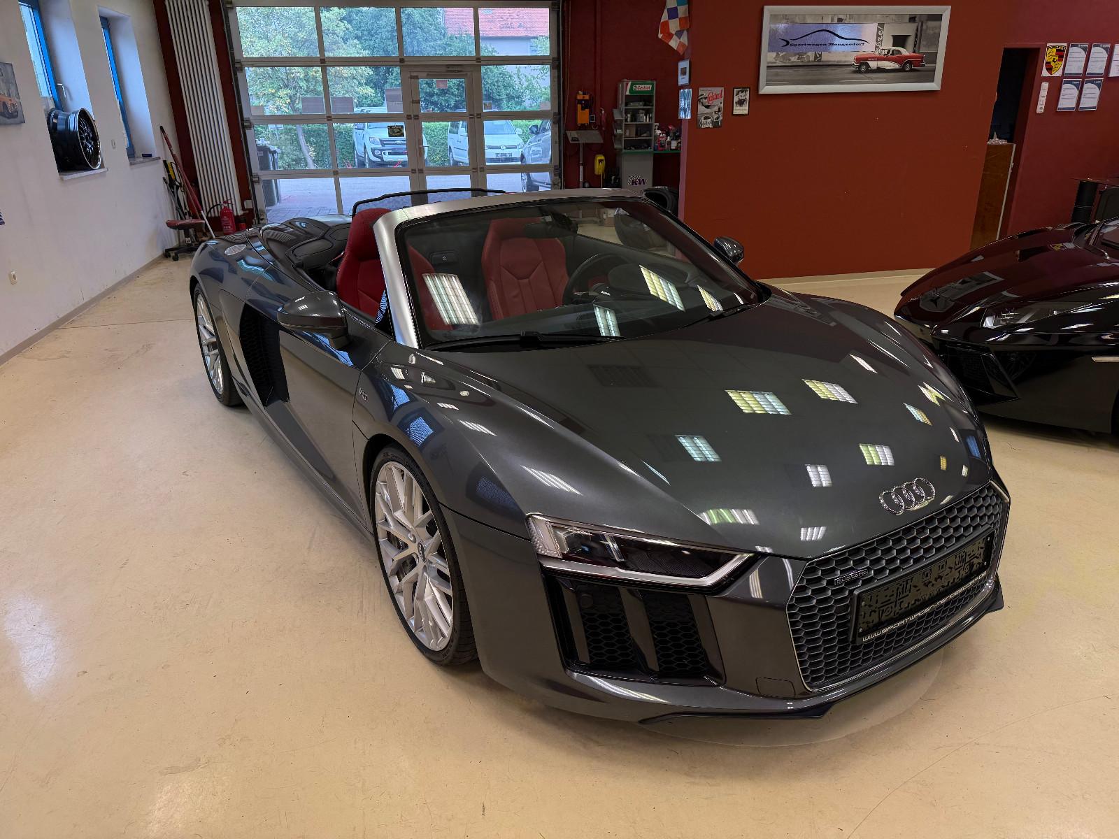 Audi R8 Spyder 5.2 FSI quattro,Keramik,B&O,20"Zoll,DE