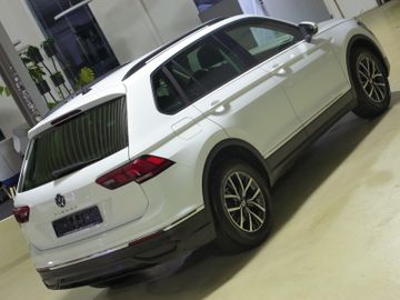 Volkswagen Tiguan - 3