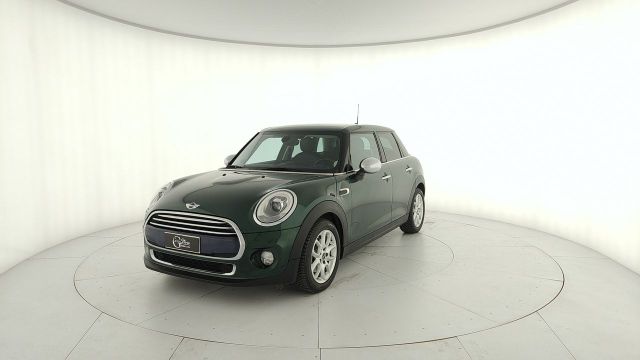 MINI Mini IV F55-F56 2014 - Mini 1.5 Cooper D Bu