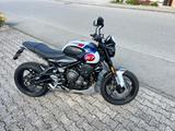 Triumph Trident 660 Triple Tribute Edition - Triumph Trident 660 Triple Tribute