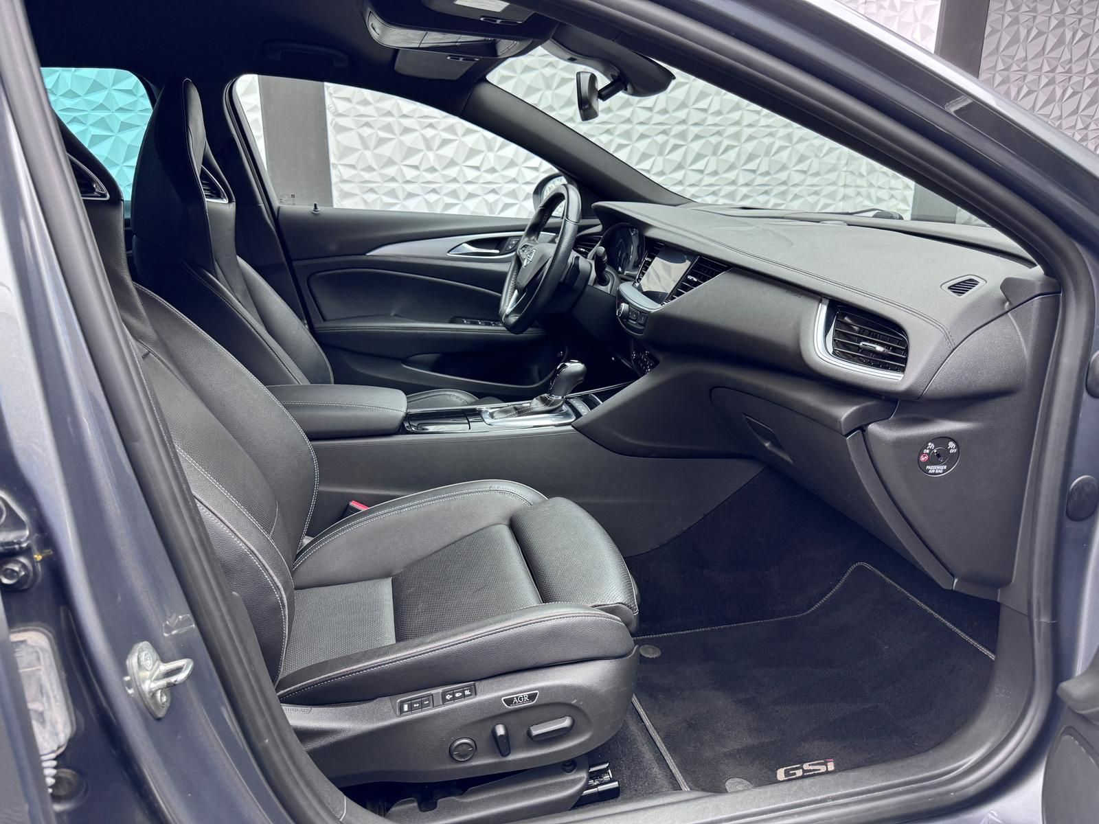 Fahrzeugabbildung Opel 2.0 TURBO GSI 4x4 OPC/ACC/BOSE/KEYL/HUD/MASSAGE