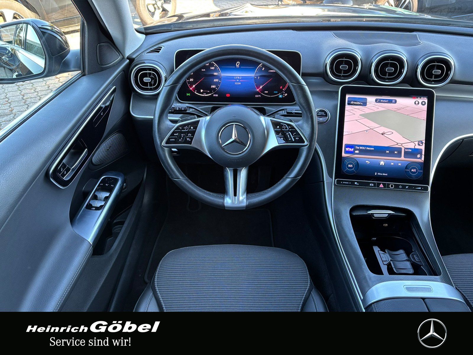 Fahrzeugabbildung Mercedes-Benz C 220 d T AHK*LED*KAMERA*APPLECARPLAY*AVANTGARDE