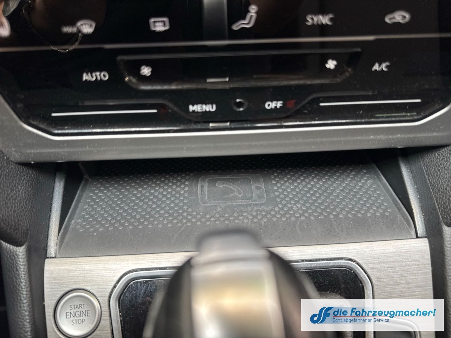 Fahrzeugabbildung Volkswagen Passat Variant Conceptline sch.AHK Navi LED ACC