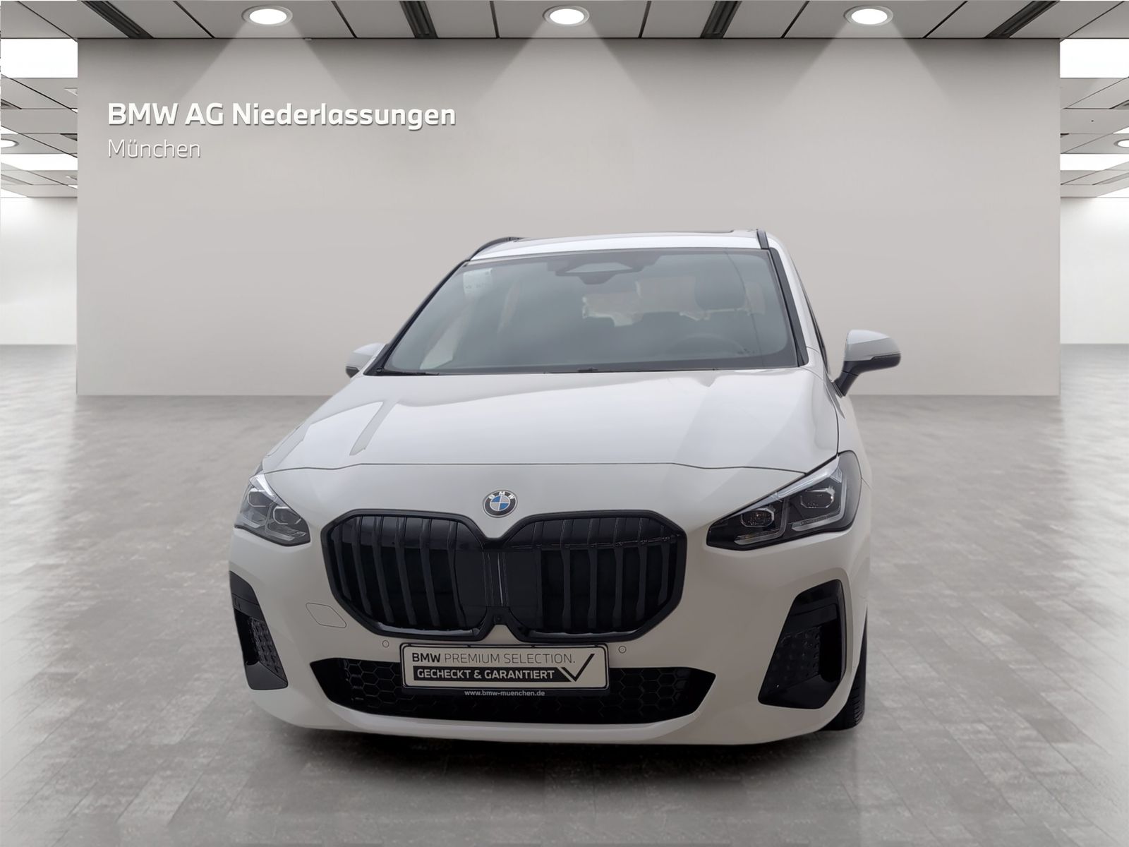 BMW 223 Active Tourer - Bild 4