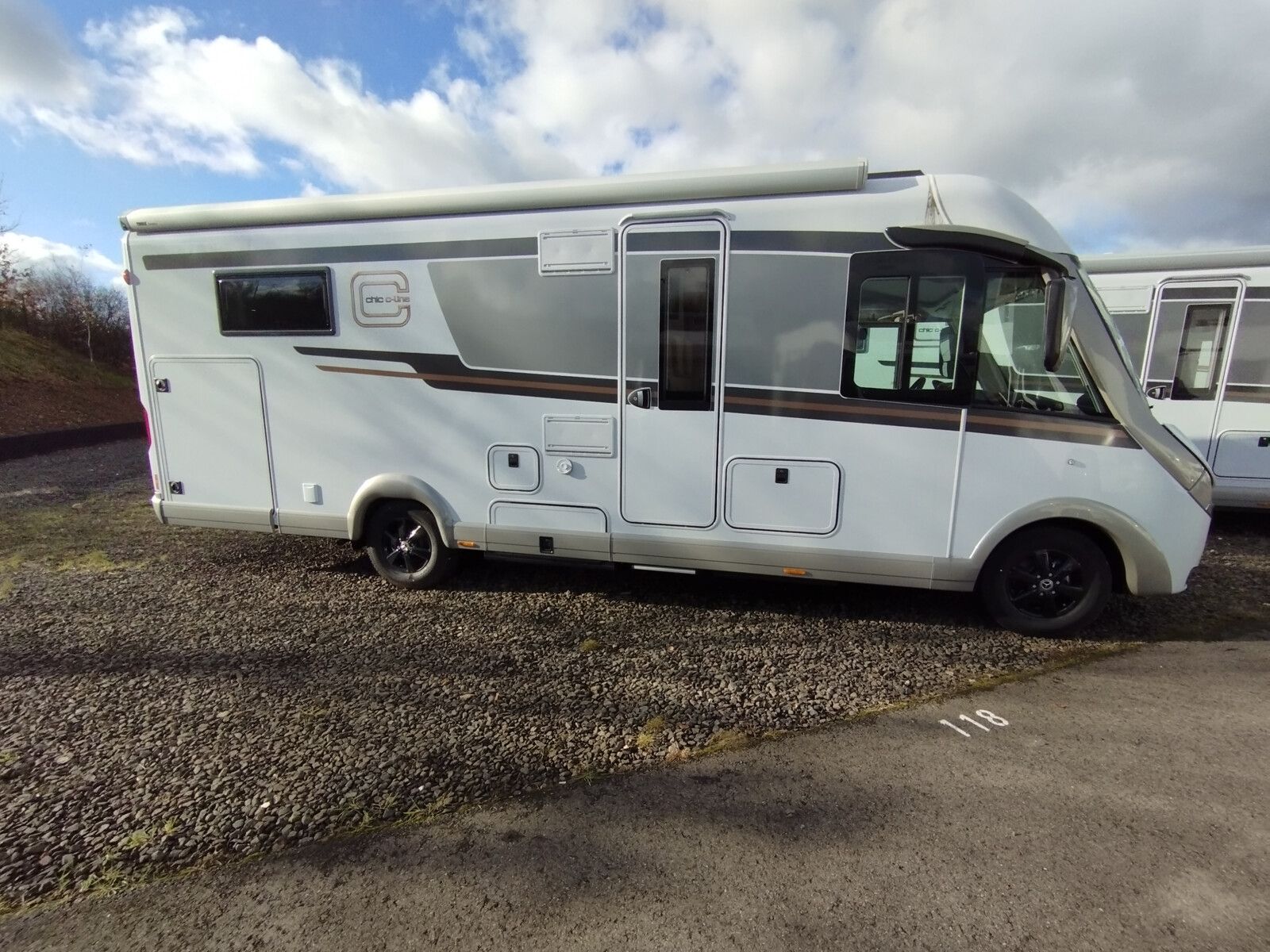 Fahrzeugabbildung Carthago chic c-line I 5.0 QB L Mercedes, Sat, Markise,AT