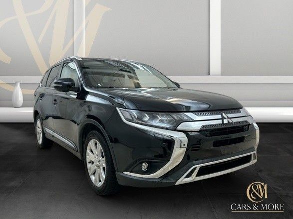 Mitsubishi Outlander Diamant Edition+ 4WD 7Sitze Leder Navi