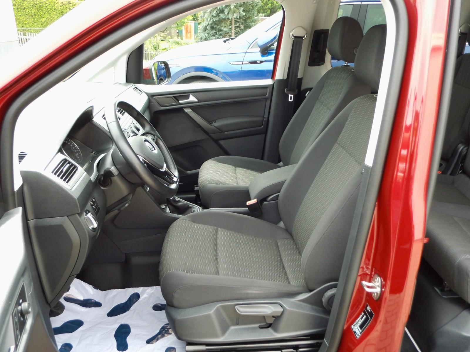 Volkswagen Caddy PKW Comfortline BMT, AHZV abnemb. SHZ, NAV