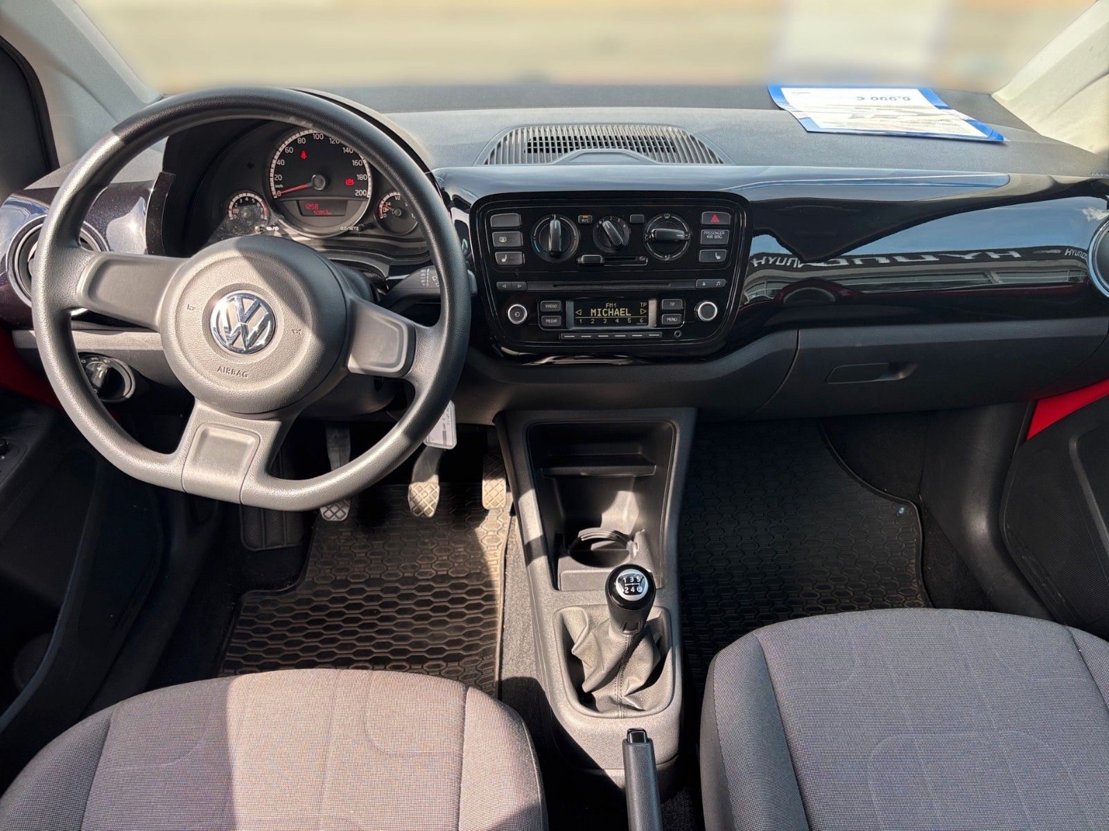 Fahrzeugabbildung Volkswagen up! move up!