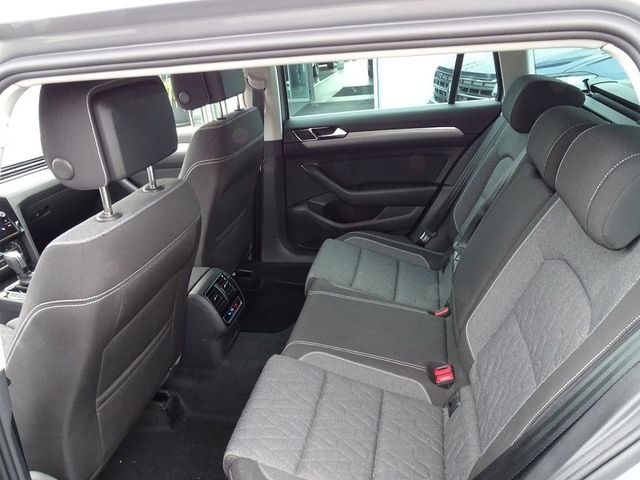Passat Variant 2.0 TDI DSG Business / Matrix