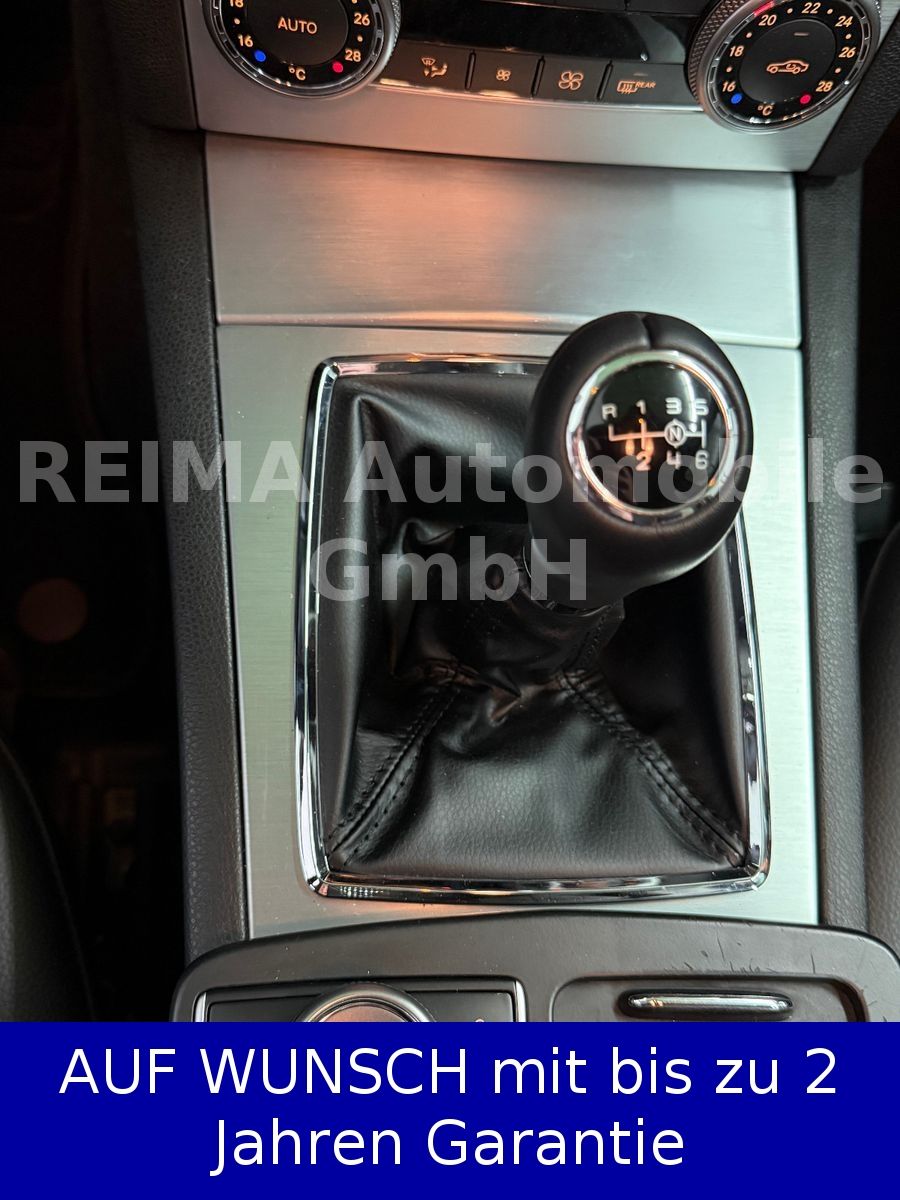 Fahrzeugabbildung Mercedes-Benz C 200 Kombi Avandgarde, Klima, Navi