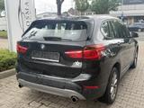 BMW X1 xDrive 20 d Advantage PDC / HUD / LED / DAB - BMW X1 mit Diesel-Antrieb: Standheizung