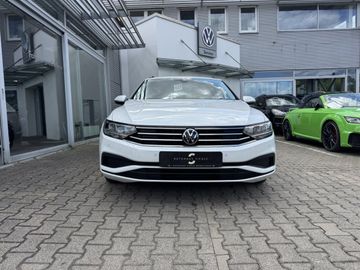 Volkswagen Passat Variant - 2