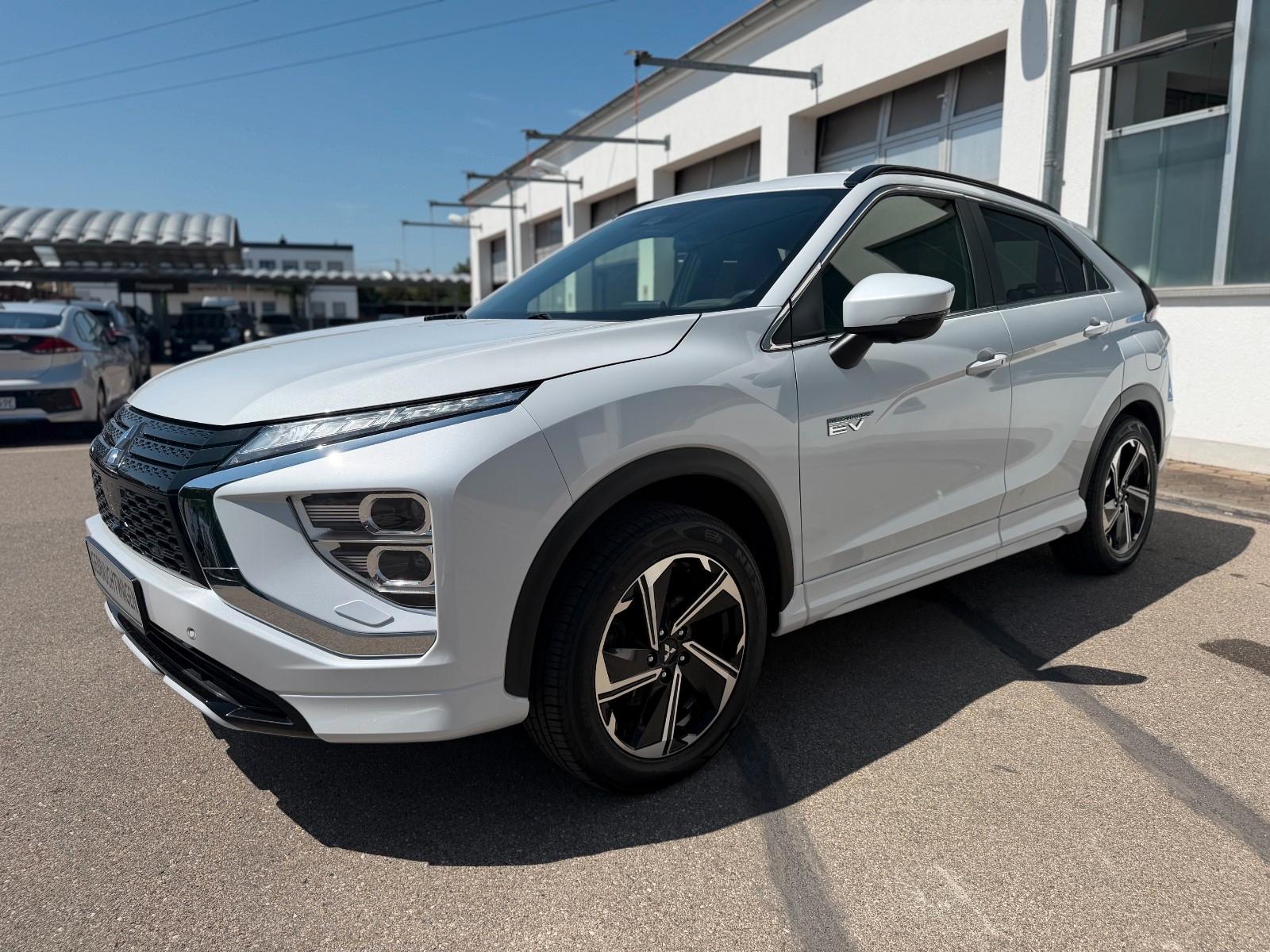 Mitsubishi Eclipse Cross PHEV 4WD PLUS / WR