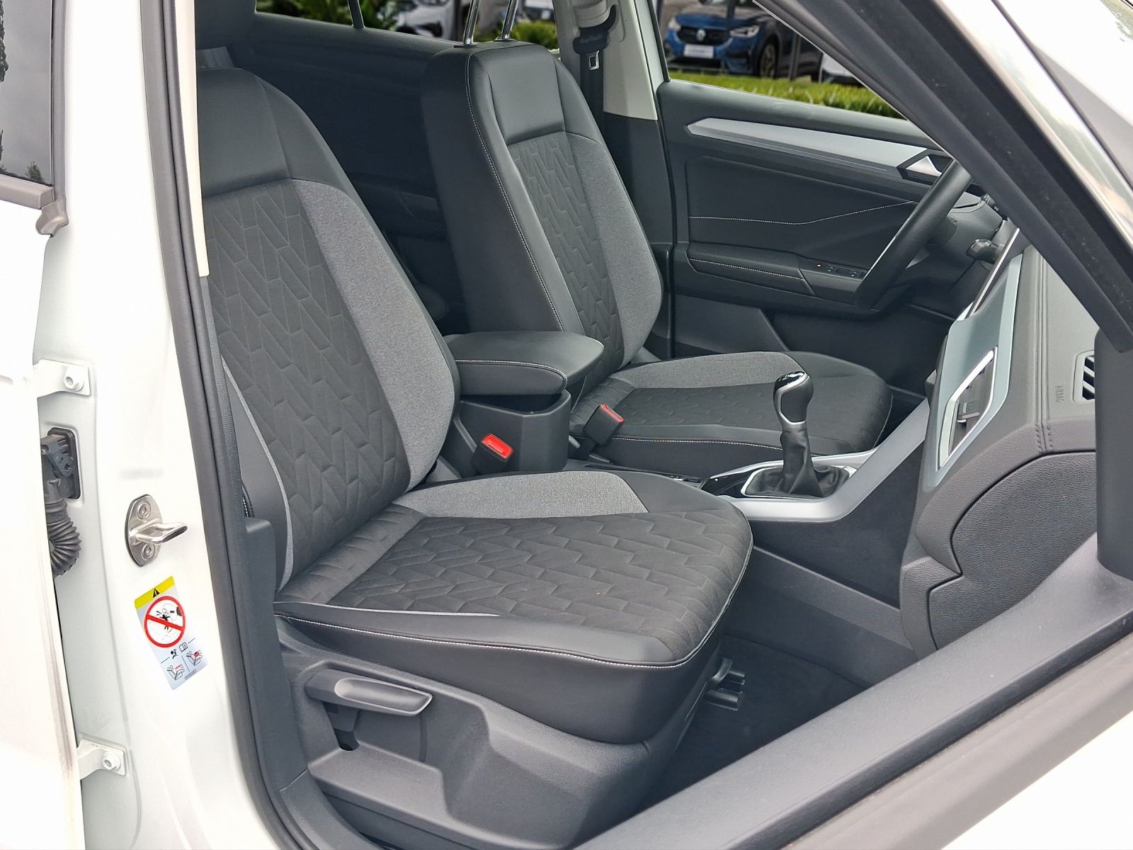 Volkswagen T-Roc - Bild 8