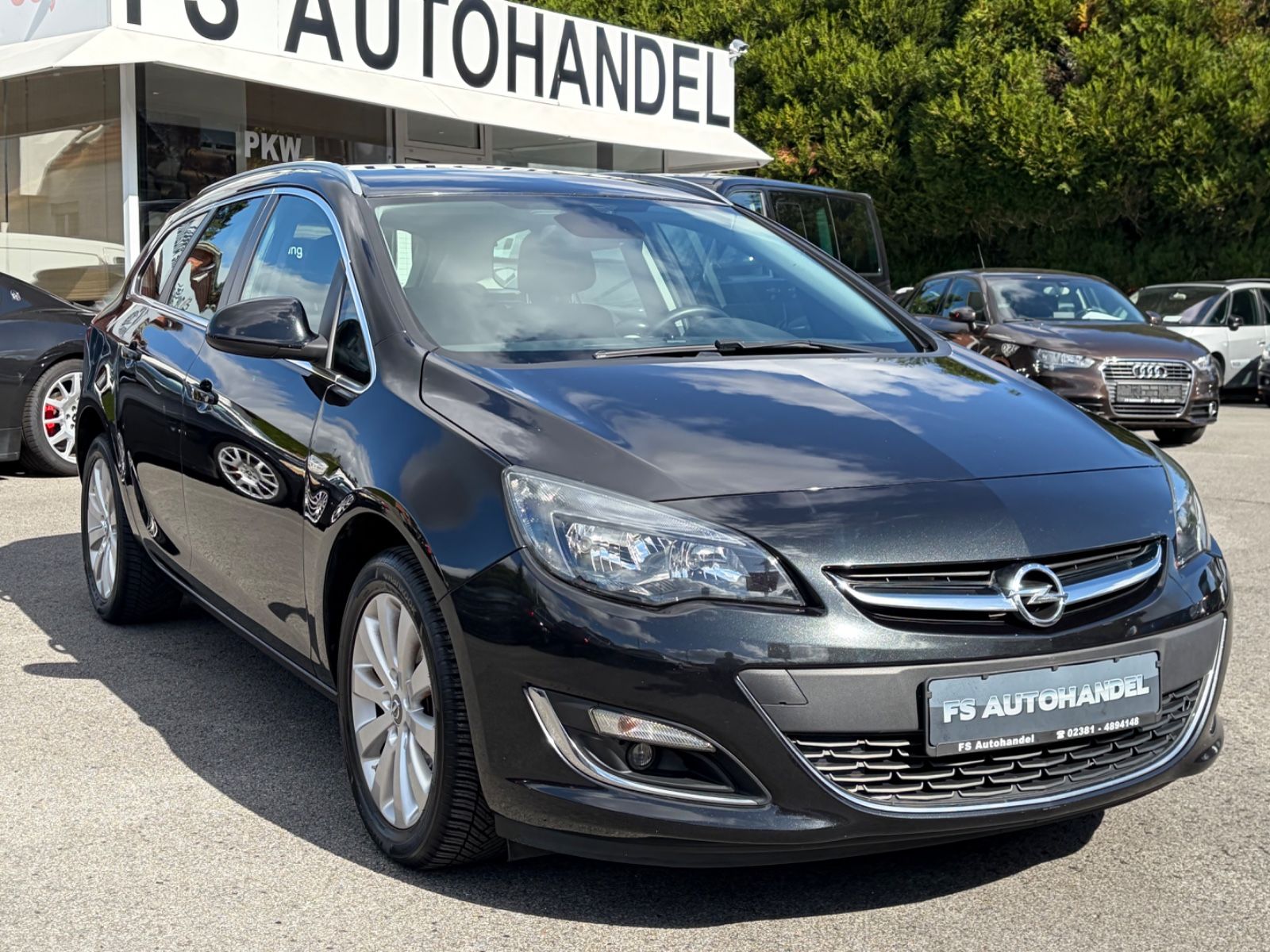 Opel Astra J Sports Tourer Exklusiv 2.Hand