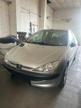 Peugeot 107 2005 Bezin 65.000km TÜV 11/26