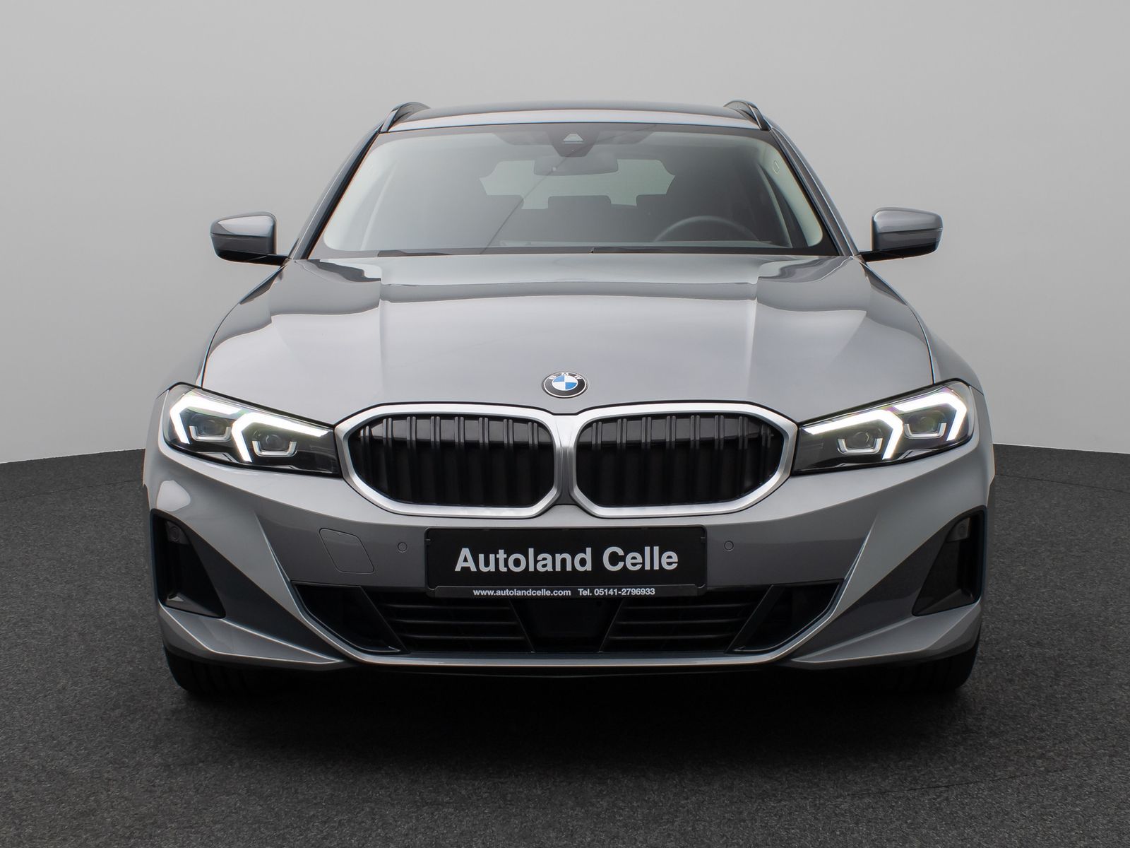 Fahrzeugabbildung BMW 320d Kamera DAB HiFi Fernlichtassist Stop&Go LED