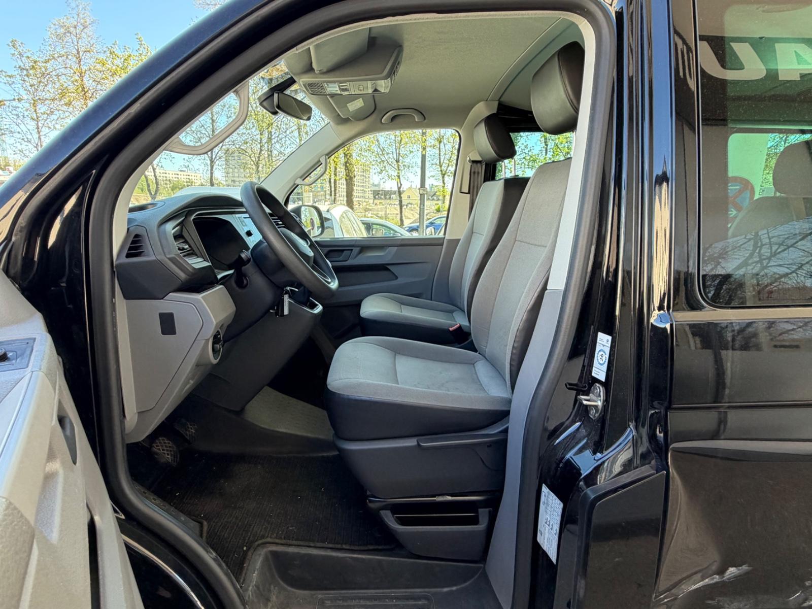 Volkswagen T6  9Sitzer