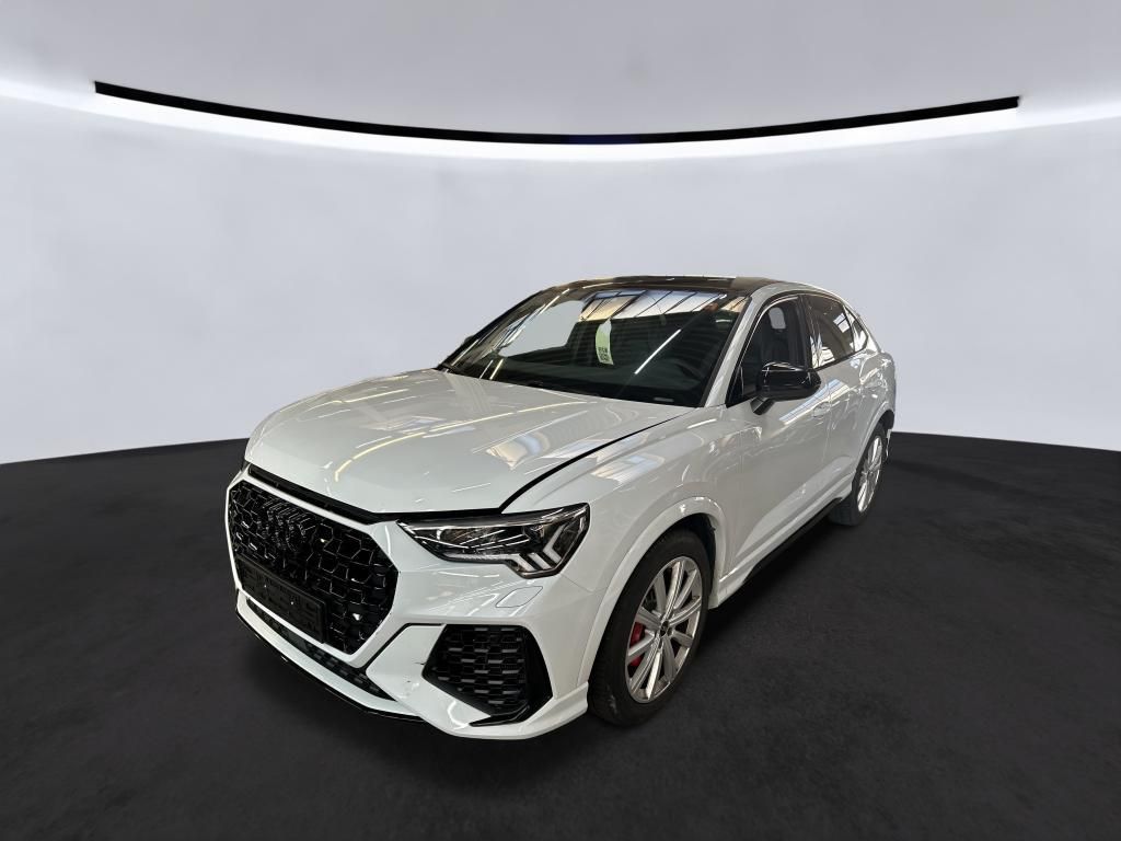 Image of Audi RSQ3