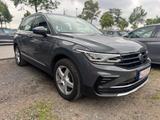 Volkswagen Tiguan Elegance 4Motion *MATRIX/AHK/PANO* - VW Tiguan Gebrauchtwagen in Hannover