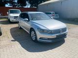 Volkswagen Passat 1.6 TDI - VW Passat Gebrauchtwagen in Lübeck