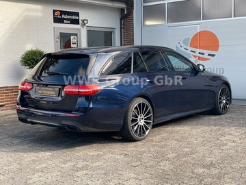 Mercedes E 220 - 2