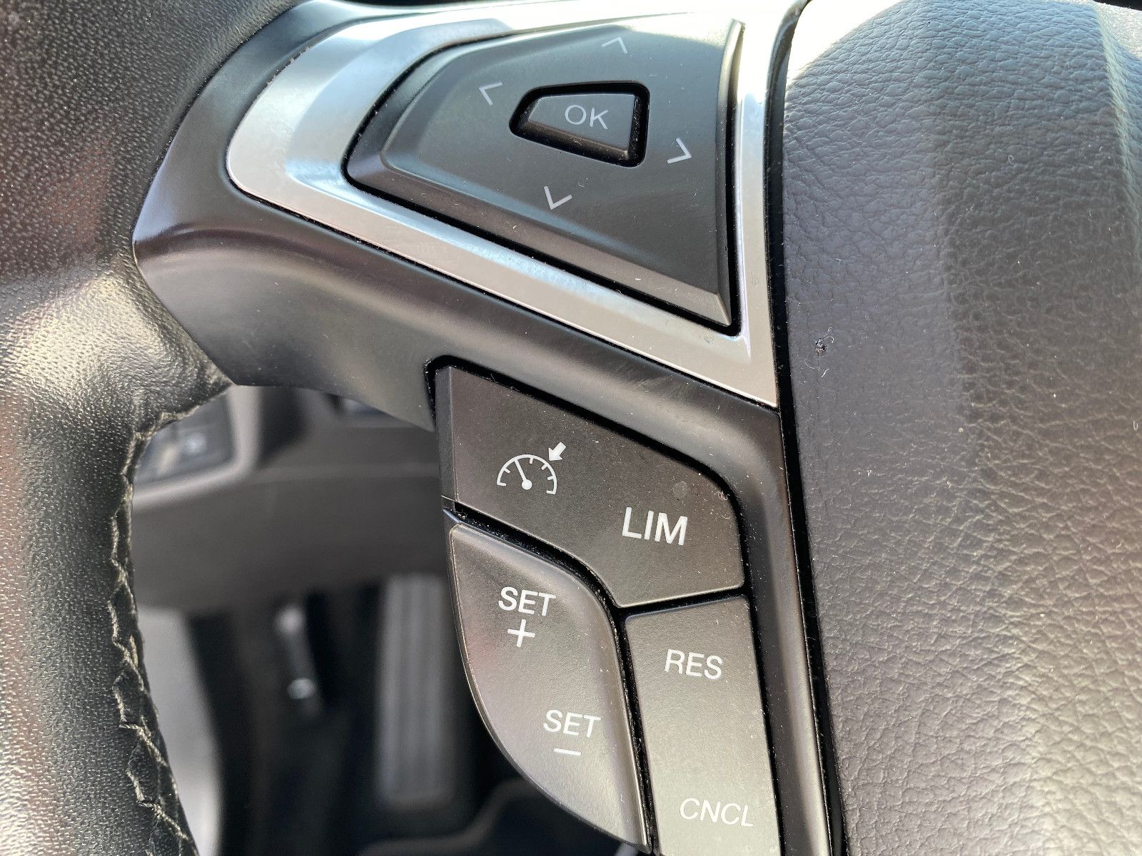 Fahrzeugabbildung Ford Mondeo Turnier Business Edition*NAVI*KAMARA*PDC*