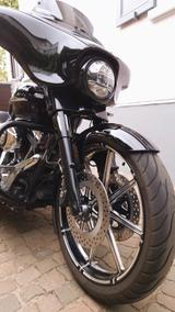 Harley-Davidson Street Glide Custom Bagger Umbau 2010 Model - MOTORRAD AUS DEM JAHR 2009