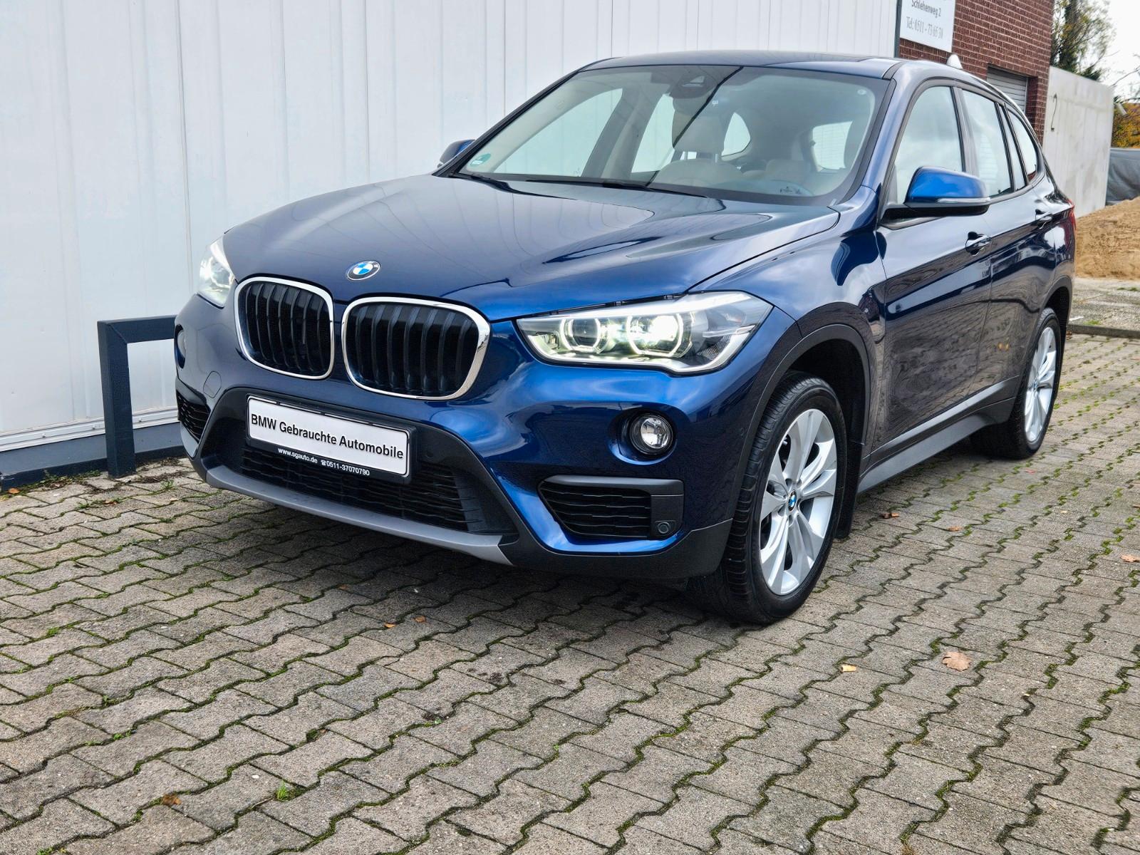 BMW X1 20i*NAVI*HUD*ACC*AHK*LEDER*PANORAMA*KAMERA