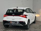 Hyundai i20 Trend 1.0l 100 PS Navi/SHZ! - Hyundai i20: Weiß