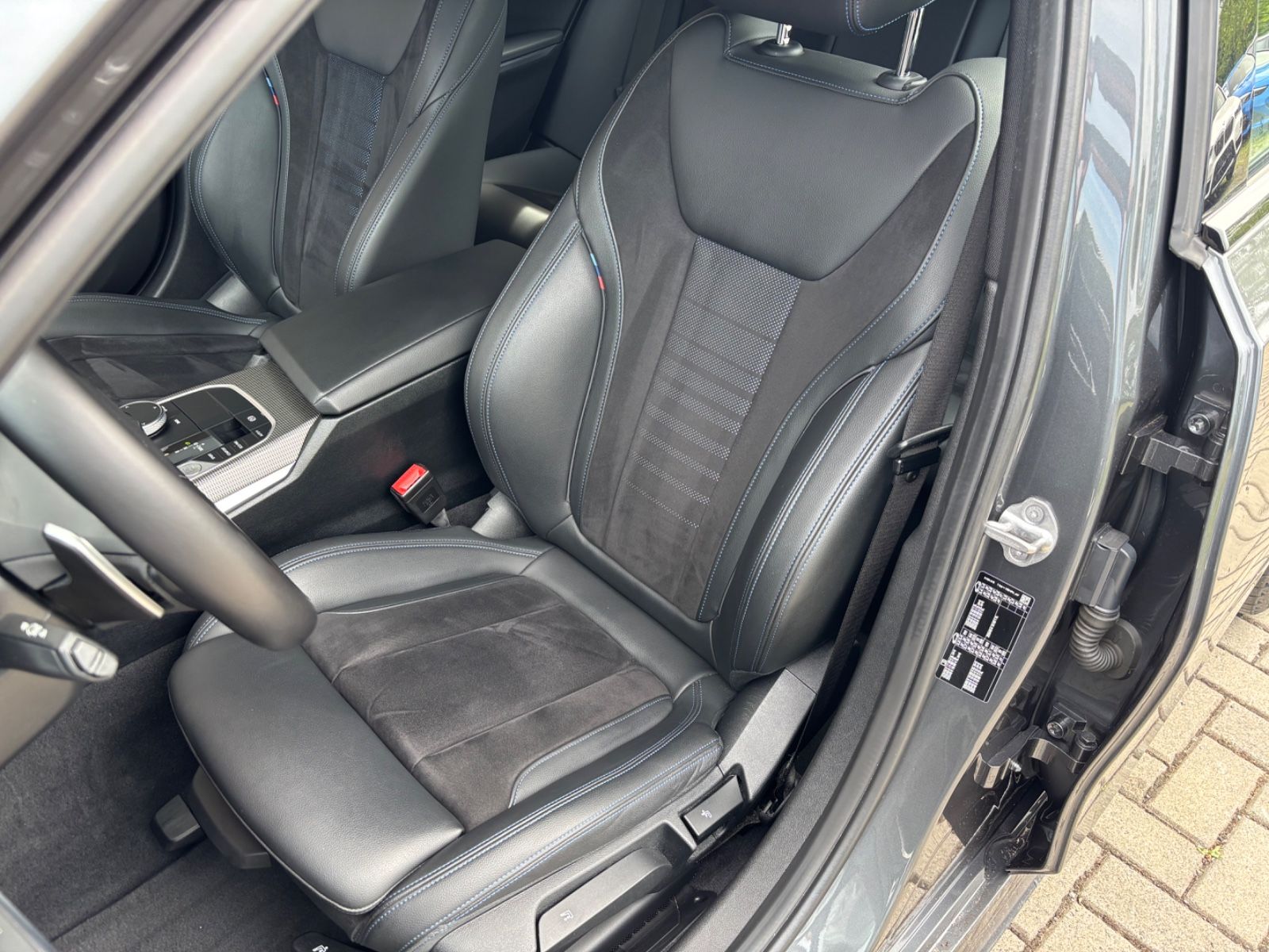 BMW 320d Touring *M Sport*AHK*Virtual*HiFi*Kamera* foto 11