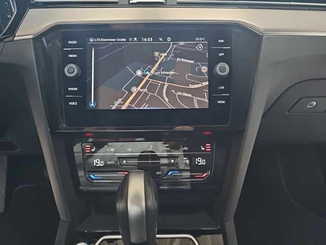 Fahrzeugabbildung Volkswagen Passat Variant 2.0 TDI DSG Elegance NAVI LED-MAT