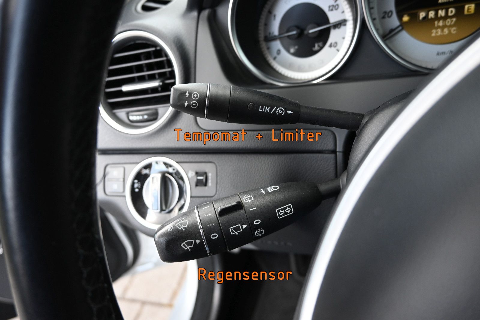 Fahrzeugabbildung Mercedes-Benz C 250 T BlueEFF. AVANTGARDE Facelift °AHK°COMAND