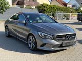 Mercedes-Benz CLA 200*AUTOMATIK*SHZ*SCHECKHEFTGEPFLEGT* - Mercedes-Benz CLA 200 mit Benzin-Antrieb: Coupe