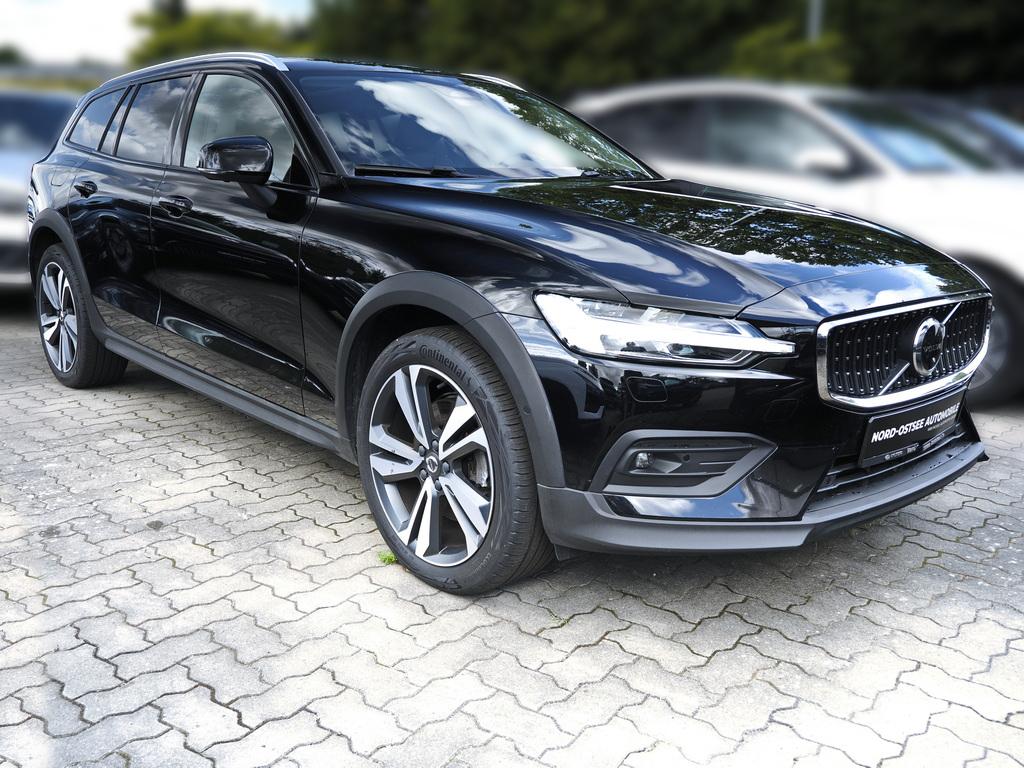 Volvo V 60 CROSS COUNTRY AWD ULTIMATE SHZ LHZ HUD GSHD
