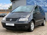 Volkswagen Sharan 2.0 TDI Trendline 7-SITZER AHK KLIMA - VW Sharan Gebrauchtwagen in Freiburg
