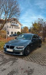 BMW e92 - 320i - BMW 320 aus 2009: Coupe