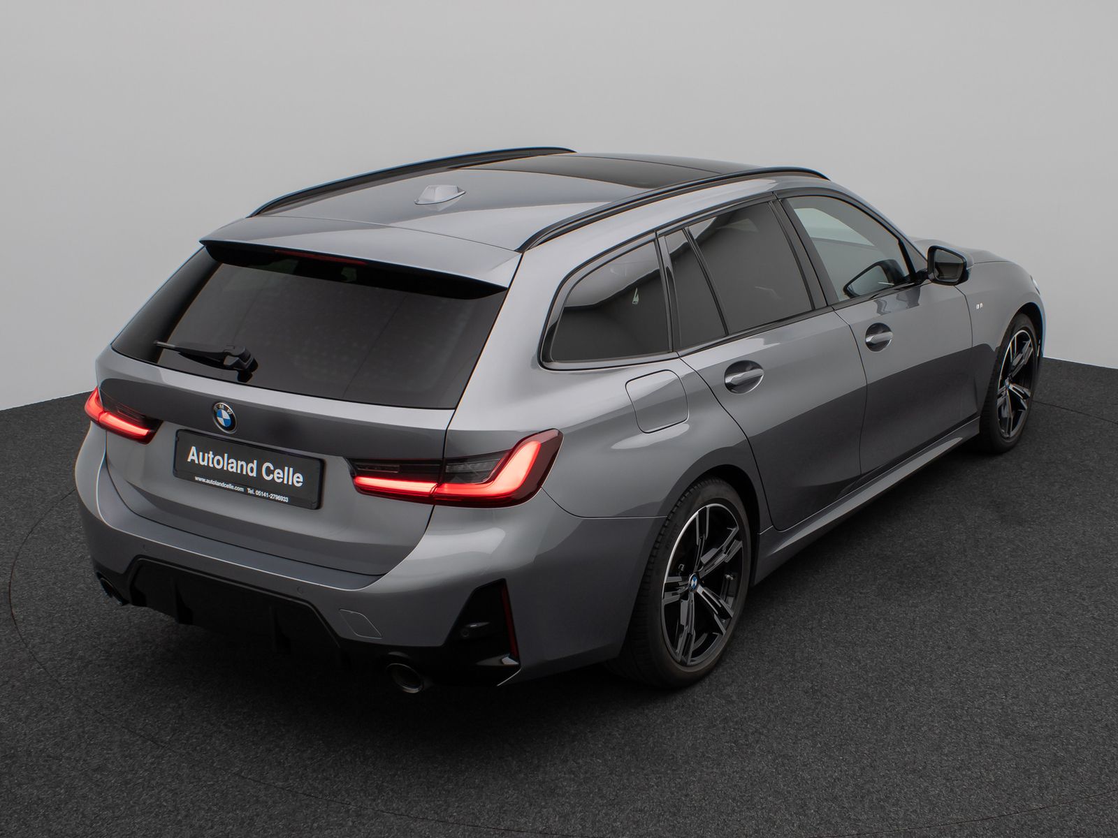 Fahrzeugabbildung BMW 320d  xD M Sport Panorama DAB HiFi PDC AHK Alarm