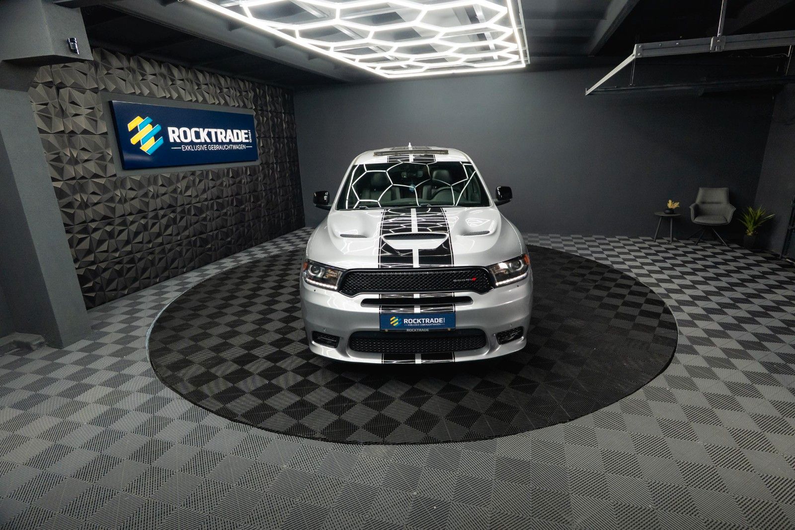 Fahrzeugabbildung Dodge Durango 5.7 V8 R/T 4x4 Night-Paket *7 Sitze*19%*