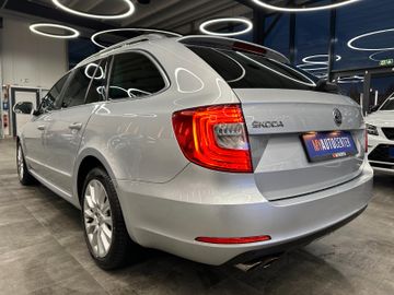 Skoda Superb Combi Exclusive *Xenon*PDC*Klima*DAB*Navi