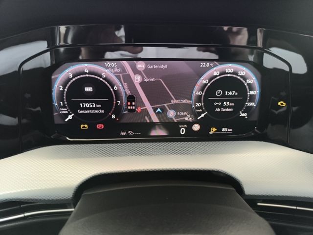Fahrzeugabbildung Volkswagen Golf VIII 1.5 TSI Goal LED ACC NAVI RÜCKKAM ALLW