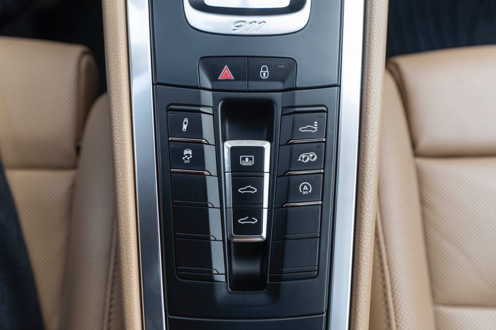 Fahrzeugabbildung Porsche 911 Carrera Coupe Sport-Chrono PASM KAM PDLS