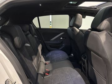 Fotografie 7 des Opel Astra 1.2 Turbo Automatik Ultimate